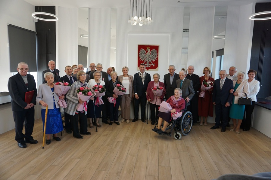 Ponad 50, ponad 60 lat... Złote Gody i medale za długoletnie pożycie